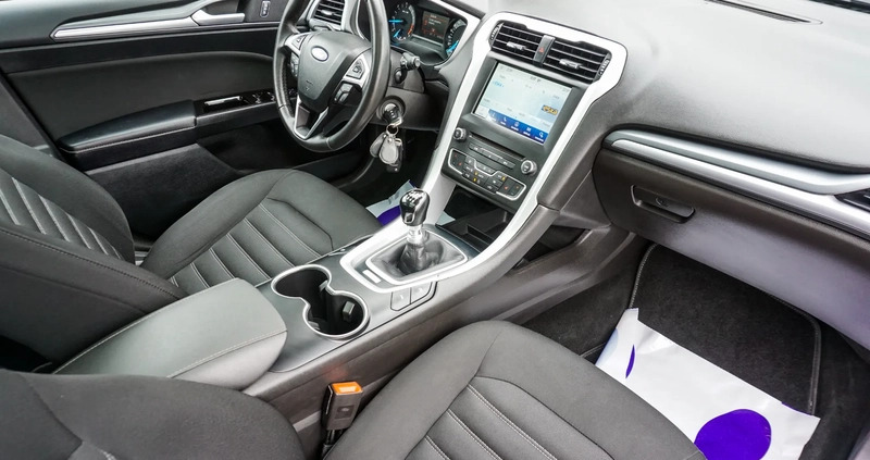 Ford Mondeo cena 68900 przebieg: 60560, rok produkcji 2018 z Tarnogród małe 407